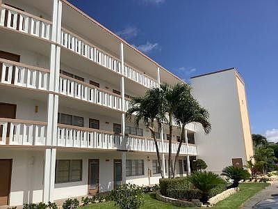 1st image of 1094 Cornwall E