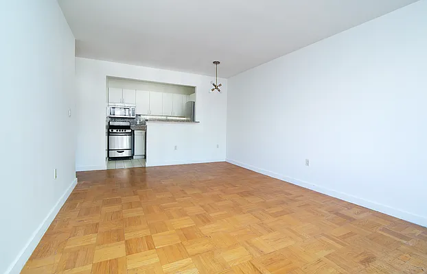 Rented by REAL New York | media 26