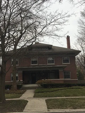 1111 Forest Ave photo 1