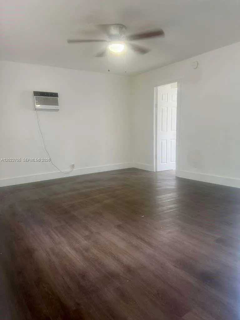Miami Gardens Estates Sec — Photo 2