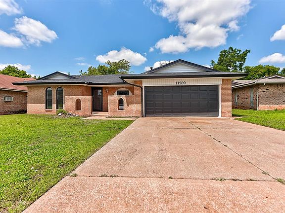 3rd image of 11209 Bel Air Pl