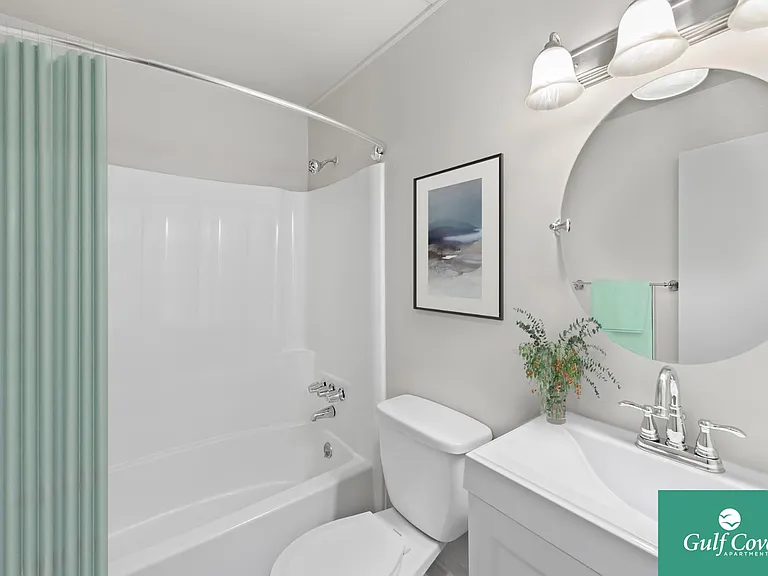 Gulf Cove Apartments — Photo 15