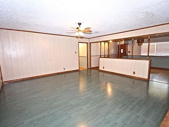 5th image of 13323 Hollypark Dr