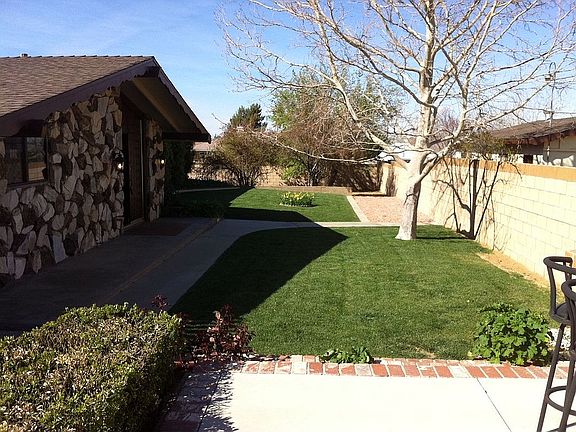 Front/Side Yard