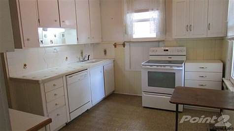 2nd image of 565 W Flaming Gorge Way