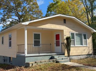 802 Willow Rd, Hendersonville, NC 28739