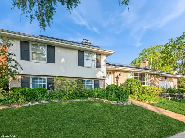 59 Norfolk Ave, Clarendon Hills, IL 60514