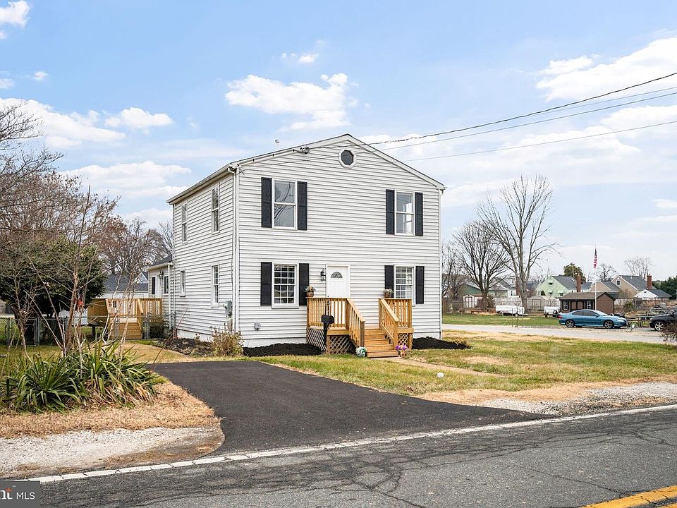 1st image of 511 Riverside Dr