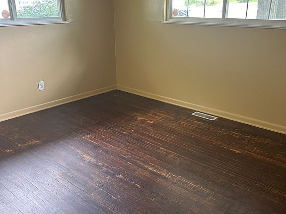 3rd image of 2577 Dorwood Drivestl Country St