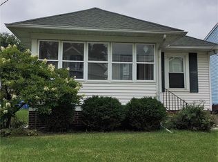 206 Hoffman Rd, Rossford, OH 43460