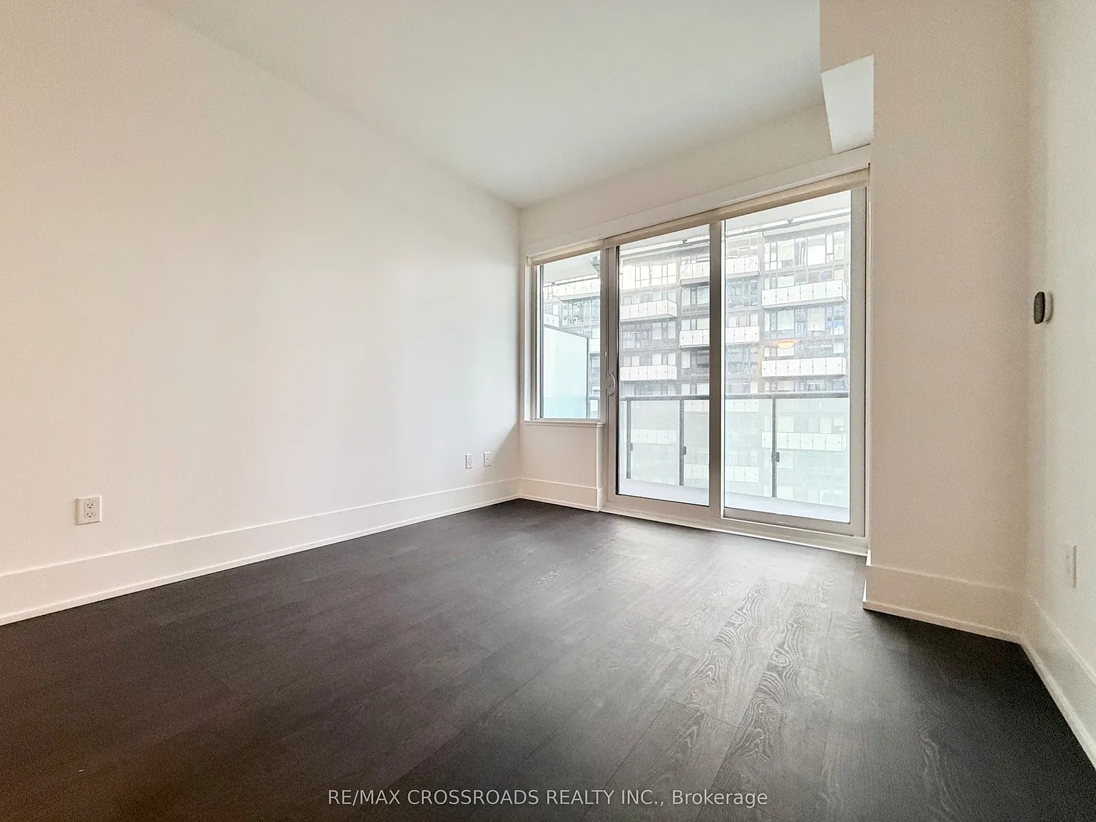 1 bed, $2,600 — Photo 4