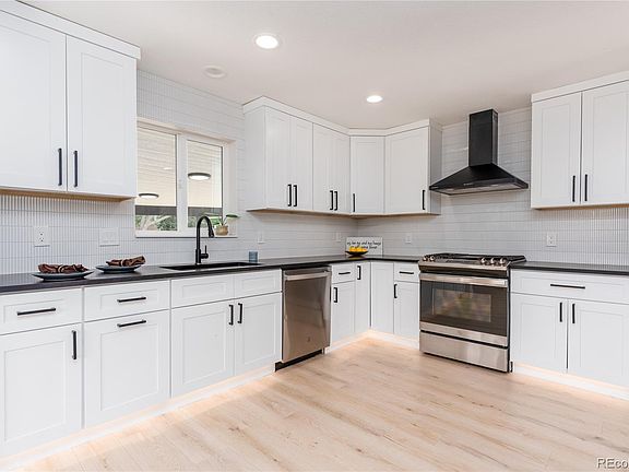 4th image of 532 Galena Street