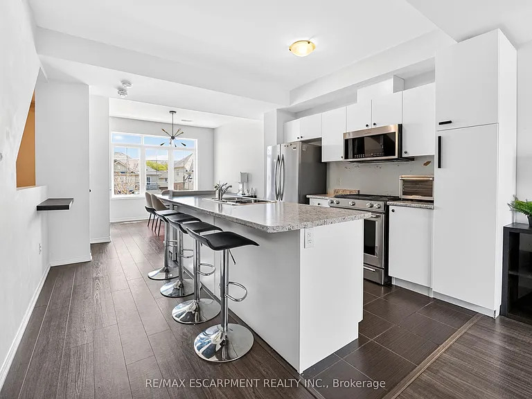 5078 Serena Dr — Photo 3
