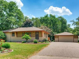 6917 Hartkopf Ln, Minneapolis, MN 55428