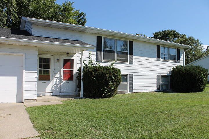 1st image of 671 Ottawa Ave