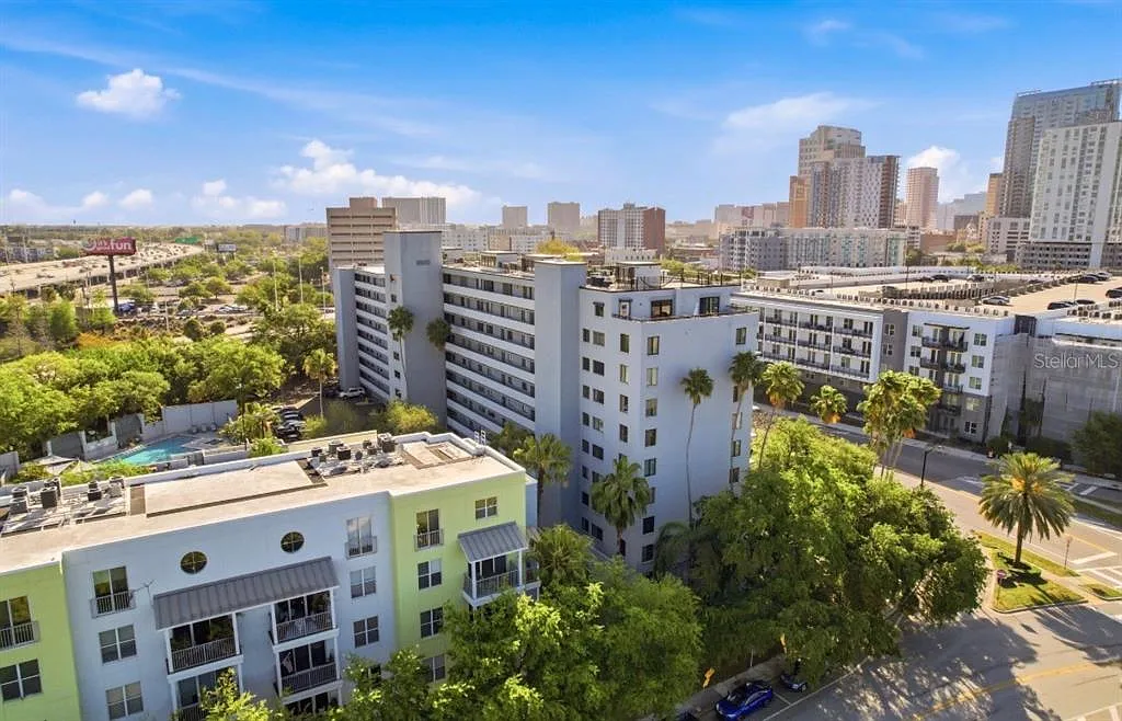 2 bed, 2.0 bath, 1136 sqft, $3,200 — Photo 1