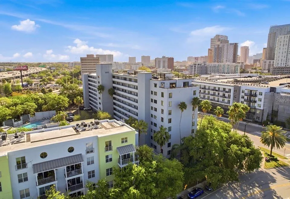 201 W Laurel St #307