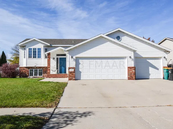 1558 7th St E, West Fargo, ND 58078