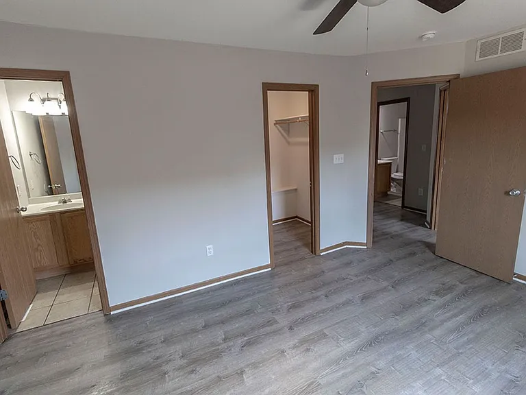 1505-1507 Bodie Dr — Photo 17
