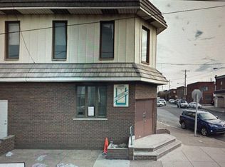 2349 S 10th St, Philadelphia, PA 19148