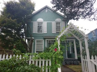 1529B 44th Ave SW, Seattle, WA 98116