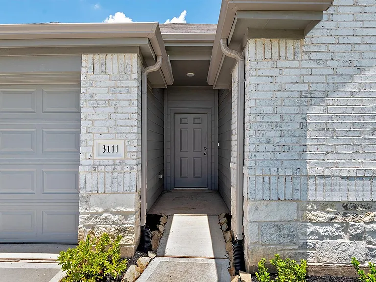 3111 W Frontier Ln — Photo 6