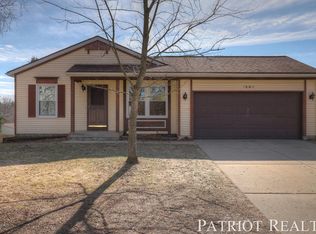 1860 Aberdeen St NE, Grand Rapids, MI 49505