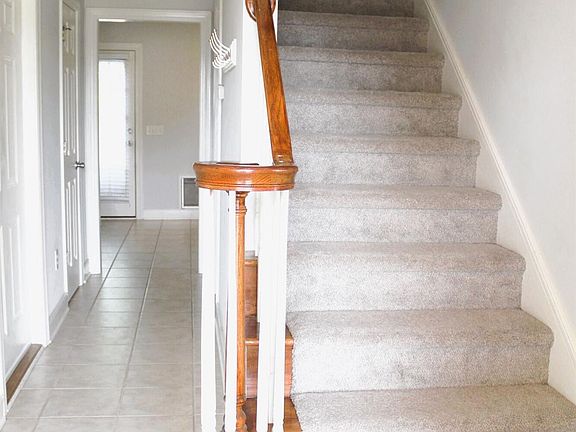 3rd image of 111 Kevin Cir #B
