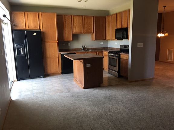 5th image of 361 McGrath Dr