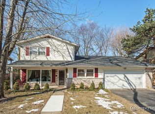 421 Sandy Ln, Wilmette, IL 60091