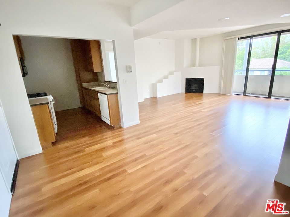 1st image of 12707 Caswell Ave #102A