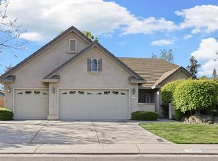 14800 E Manzanita Way, Lockeford, CA 95237