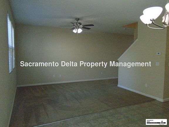 4th image of 8926 Cobble Crest Dr