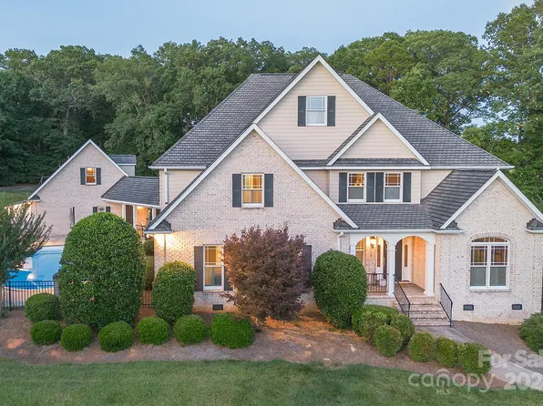 37650 Mountain Creek Rd, New London, NC 28127