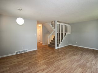 2325 Heatherwood Dr, West Des Moines, IA 50265