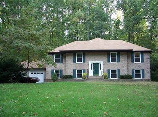 8110 Whitting Dr, Manassas, VA 20112