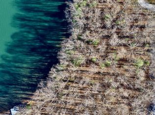 269 Hawks Chase Ln, Daniels, WV 25832