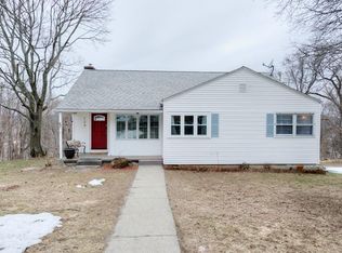 124 Hampton St, Auburn, MA 01501
