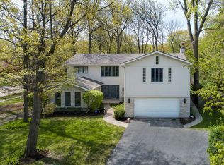 1914 Burr Oaks Ln, Highland Park, IL 60035