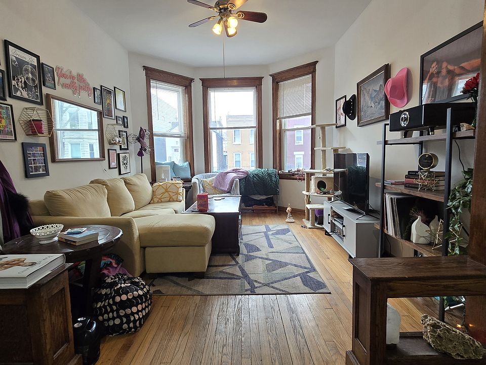 1st image of 1523 N Campbell Ave APT 1F