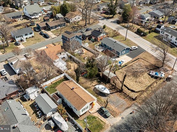 5th image of 1505 Grange Rd