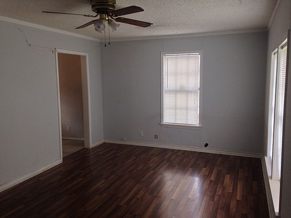 3rd image of 3019 Gene Ln