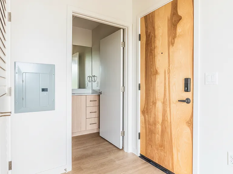 Brand New Apartments in the Central Neighborhood! — Photo 10