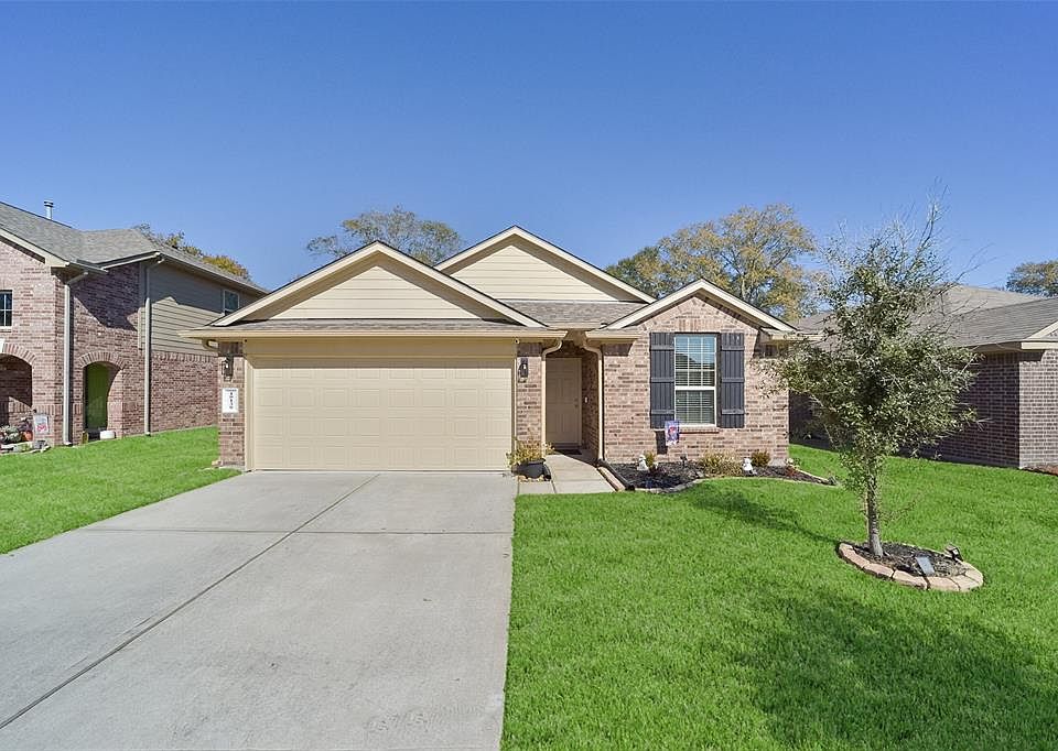 1st image of 10130 Pine Trace Village Drive