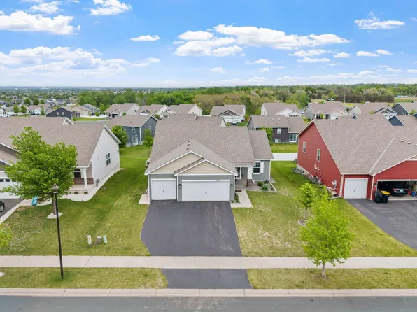 1989 Attenborough St, Shakopee, MN 55379