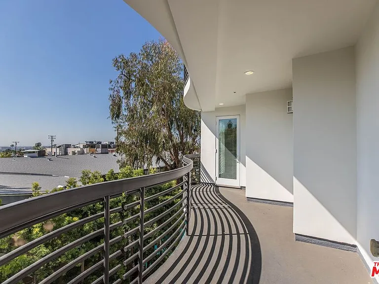 1283 Havenhurst Dr #306 — Photo 9