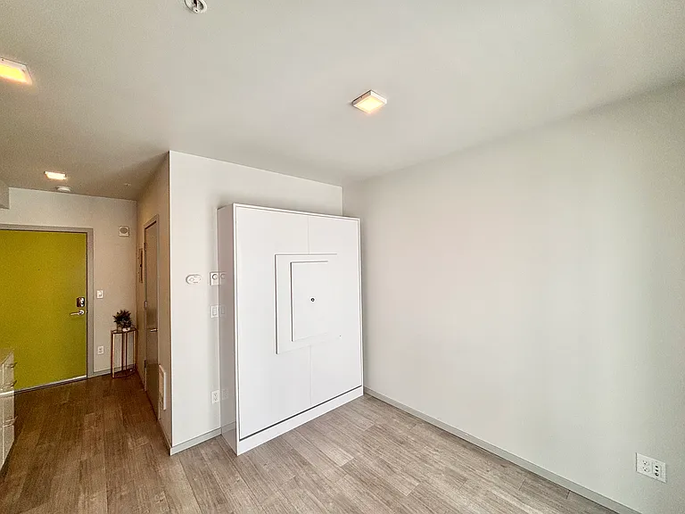 3633 Linden Ave N — Photo 11