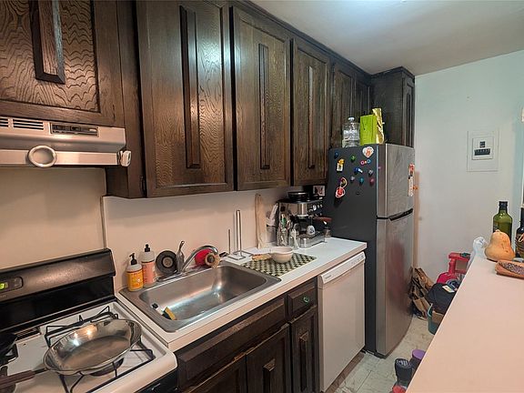 3rd image of 30 Pearsall Avenue N #3P