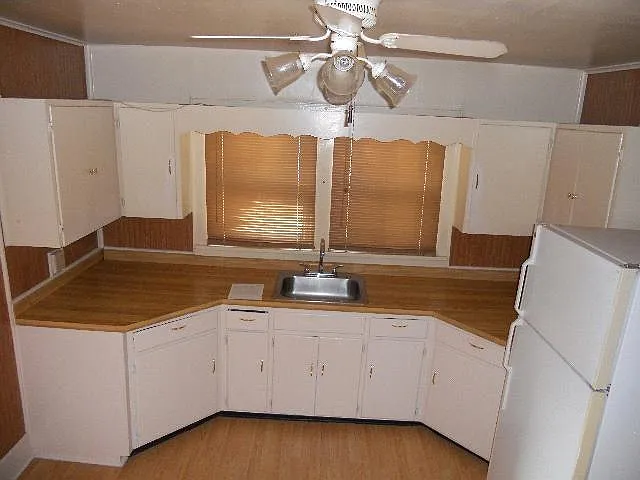 3 bed, 1411 sqft, $1,500 — Photo 2