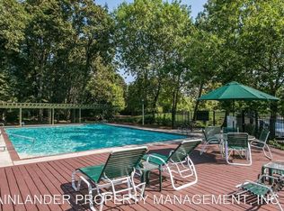 18280 Indian Creek Dr, Lake Oswego, OR 97035